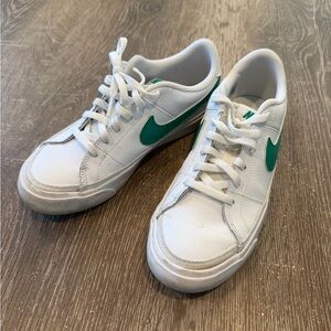 Girls Nike sneakers